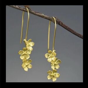 Elegant GOLD Floral Drop Earrings